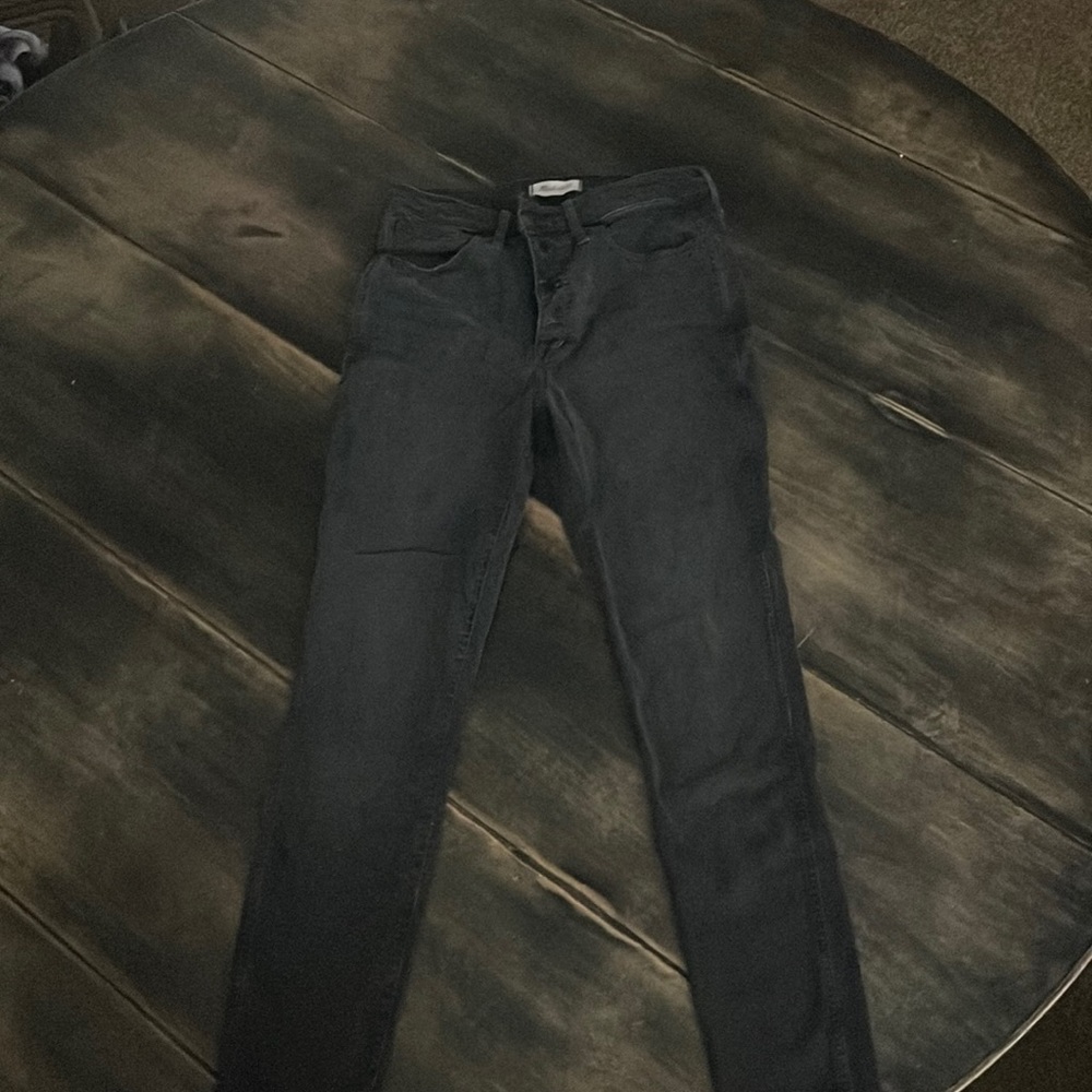 Faded black Madewell 10 inch high rise skinny jeans